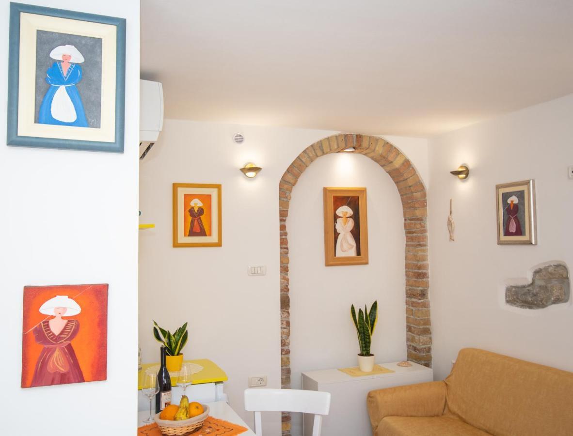 Apartma Studio May *